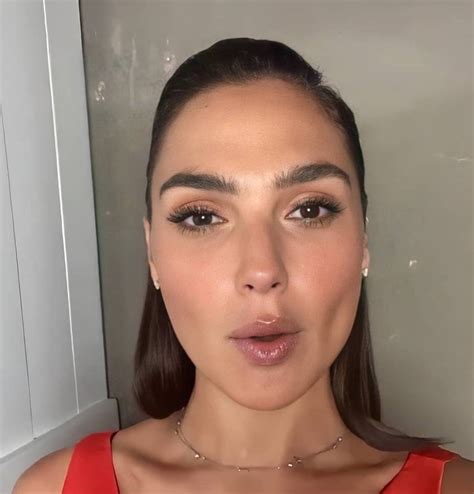 gal gadot cum facial|Gal Gadot Cum Porn Videos 